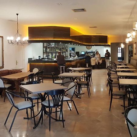 Hostal Restaurante Dulcinea De El Toboso Eksteriør billede